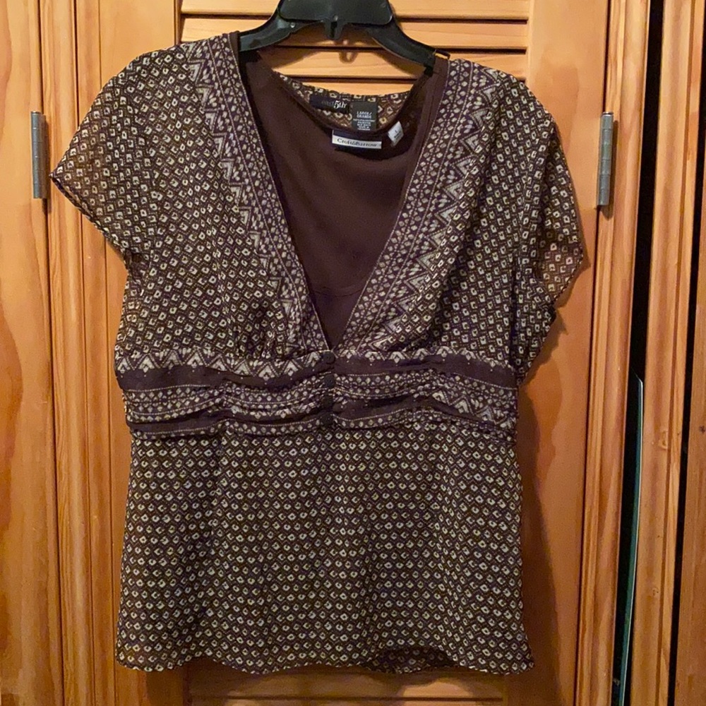 Two piece top size large